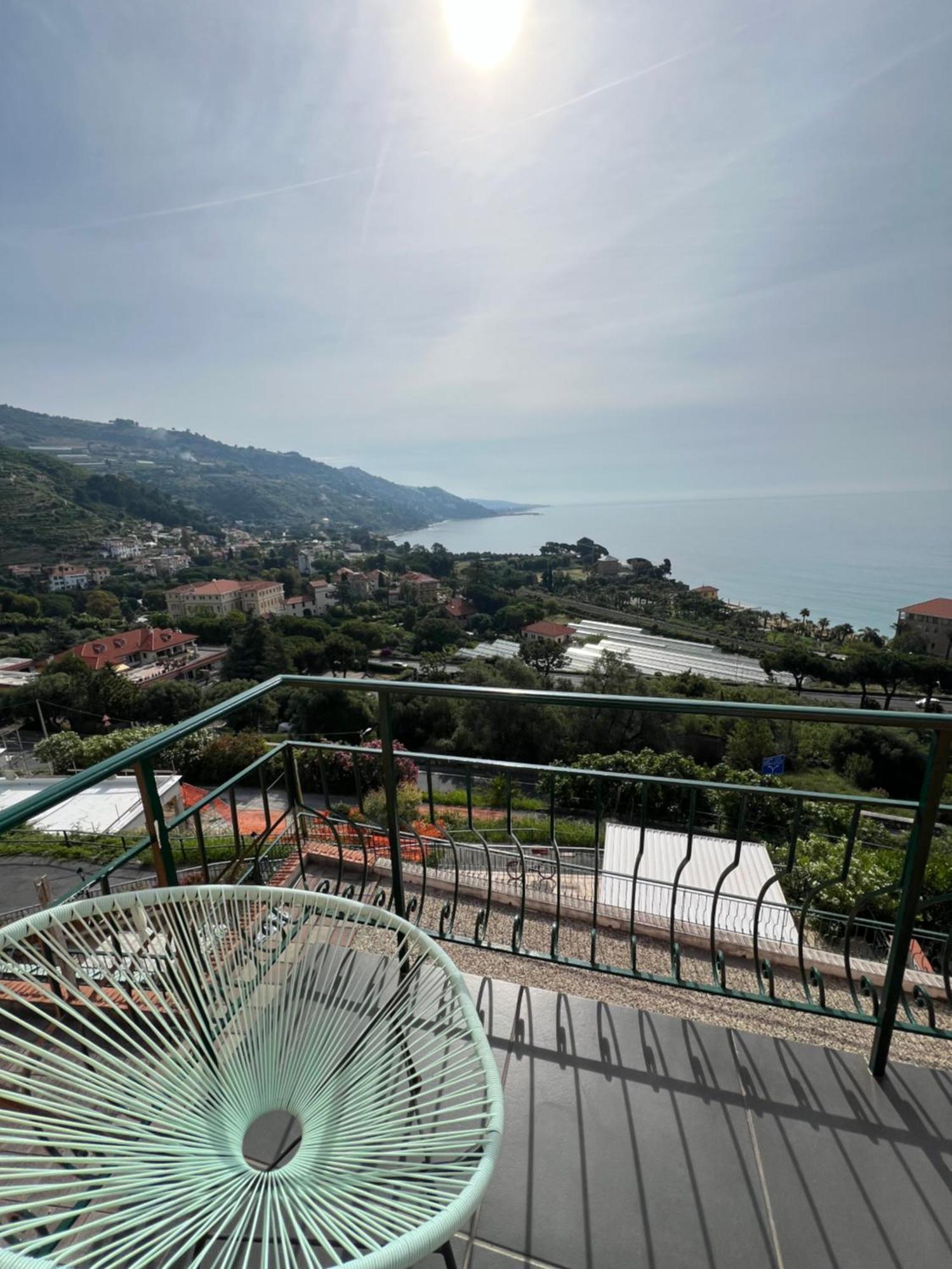 Agriturismo Un Mare Di Fiori Ventimiglia Bagian luar foto