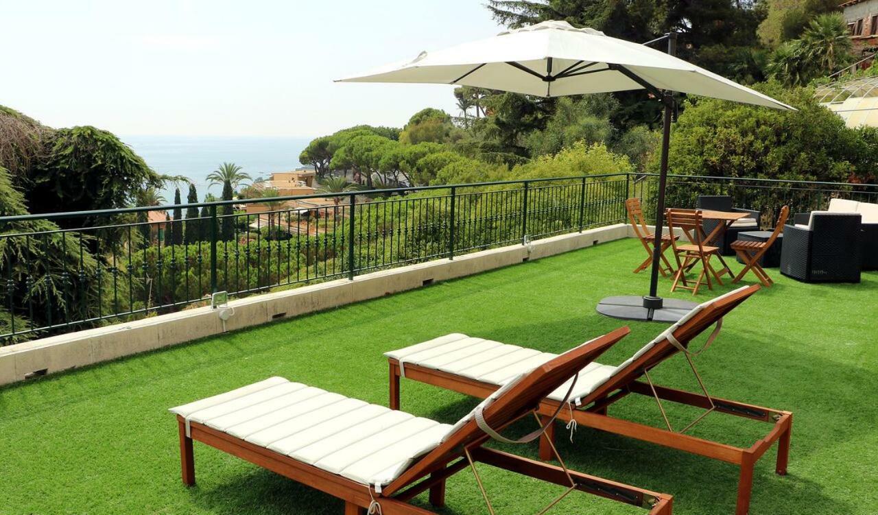 Agriturismo Un Mare Di Fiori Villa Ventimiglia Bagian luar foto